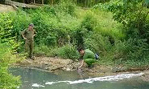 Công an vào cuộc vụ nước giếng đổi sang màu tím ở Thanh Hóa