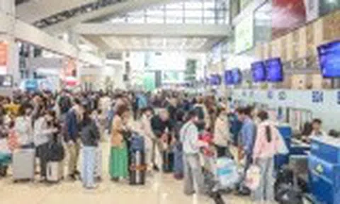 Nhiều chặng du lịch "cháy vé" máy bay, giá tăng nhẹ dịp nghỉ lễ 30/4