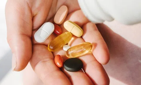 Nguy cơ suy gan từ việc dùng thực phẩm chức năng kéo dài