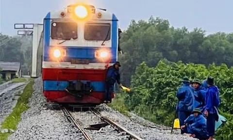 Vẫn chuyện trên đường, nhưng là đường sắt