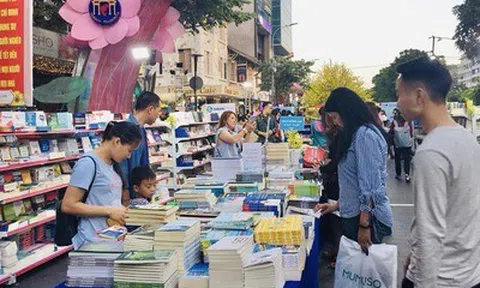 Từ câu chuyện của đại tướng về sách