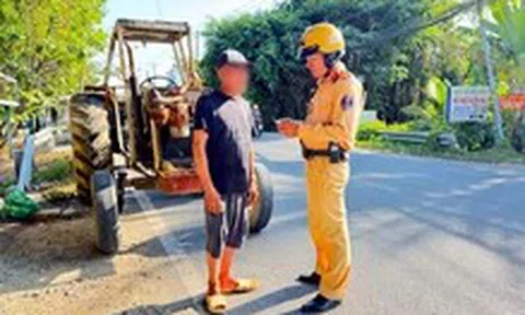 Chạy xe máy cày 'không đảm bảo an toàn' ở TP.HCM bị phạt đến 90 triệu