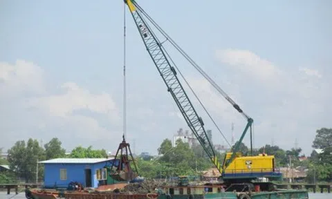 TP.HCM: Siết chặt quản lý nạo vét vùng nuớc cảng biển, thủy nội địa