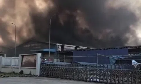 Cháy lớn tại khu công nghiệp ở Đồng Nai