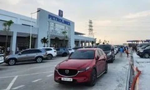 Cao tốc Bắc - Nam có 21 trạm dừng nghỉ hoạt động dịp lễ 30-4, 1-5