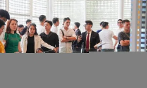 Bớt áp lực lãi vay, doanh nghiệp bất động sản kéo khách về thị trường