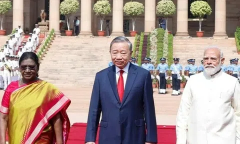 Toàn cảnh Lễ đón Tổng Bí thư, Chủ tịch nước Tô Lâm thăm Ấn Độ