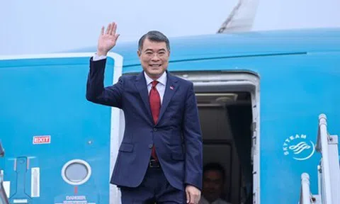 Thủ tướng Chính phủ Lê Minh Hưng lên đường dự Hội nghị Cấp cao ASEAN