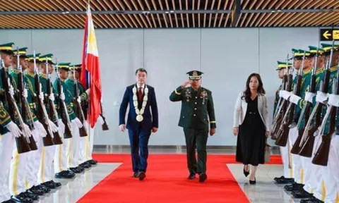 Thủ tướng Lê Minh Hưng tới Philippines tham dự Hội nghị Cấp cao ASEAN 48