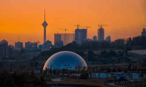 Iran tiếp tục cân nhắc đề xuất hòa bình của Mỹ, Tổng thống Trump lạc quan nhưng vẫn cảnh giác