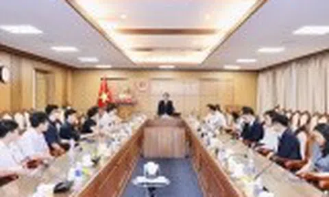 Bộ GDĐT gặp mặt đoàn học sinh Việt Nam tham dự ISEF 2026