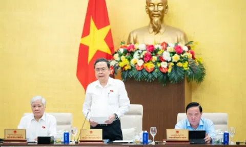 Chủ tịch Quốc hội yêu cầu không xin “khất”, lùi văn bản pháp luật