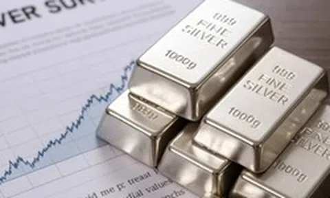 Giá bạc leo dốc, hơn trăm tấn bạc “về kho” một gã khổng lồ chỉ sau ít ngày