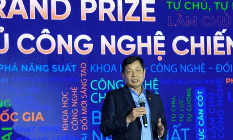 Nghịch lý tại FPT