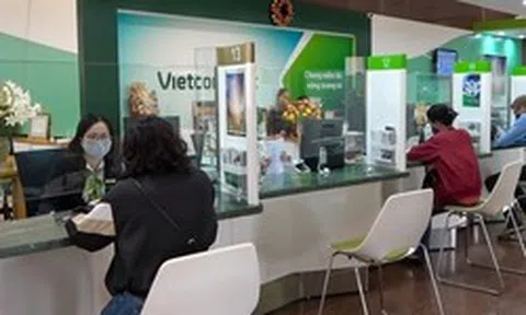 Người dùng Vietcombank, Techcombank và BIDV chú ý: Chuyển khoản không còn miễn phí với các giao dịch sau