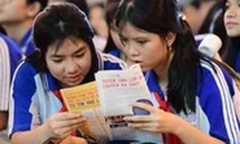 Bỏ thi lớp 10 liệu có hết áp lực?
