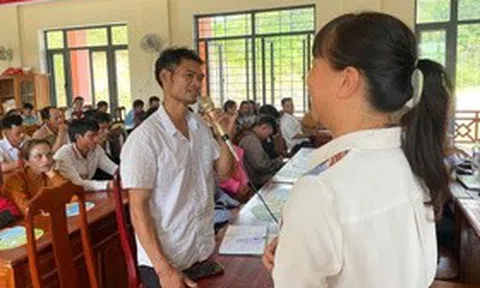 Giúp người dân vùng cao hiểu luật, tránh tranh chấp đất rừng, bạo lực gia đình