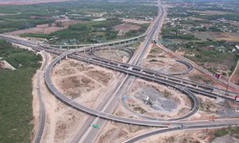 Từ 24-5, mở nút giao Long Thành kết nối với đường cao tốc Biên Hoà-Vũng Tàu, tài xế cần lưu ý