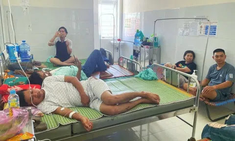 39 người nhập viện cấp cứu sau khi ăn bánh mì