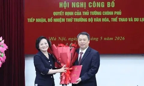 Phó thủ tướng trao quyết định tiếp nhận, bổ nhiệm Thứ trưởng Bộ VH-TT&DL