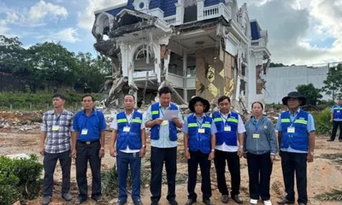 Biệt thự chiếm đất quốc phòng ở Phú Quốc bị tháo dỡ