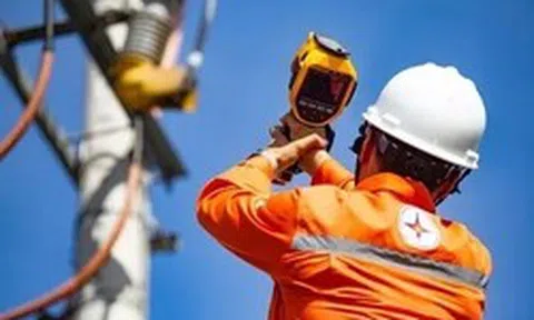Miền Bắc lần đầu tiêu thụ hơn 400 triệu kWh điện/ngày