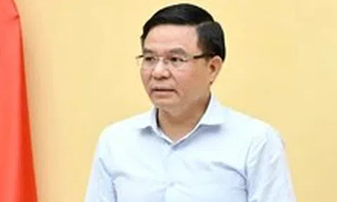 Bộ trưởng Lê Mạnh Hùng: Không để xảy ra tình trạng cắt điện trong giai đoạn nắng nóng
