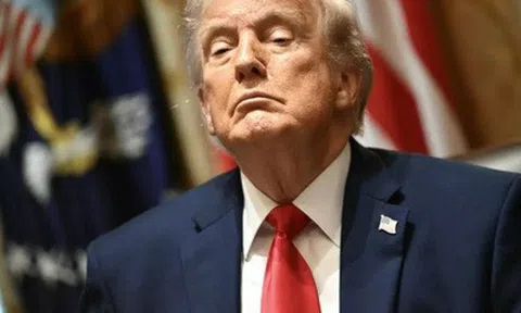 Tổng thống Trump đe dọa Oman trong động thái mới nhằm mở lại eo biển Hormuz