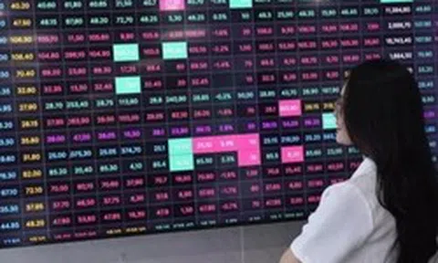 Chứng khoán tăng vùn vụt, vì sao nhiều nhà đầu tư 'không có phần'?