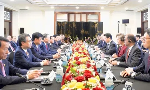 Tiếp thêm xung lực cho quan hệ Đối tác Chiến lược toàn diện Việt Nam - Singapore