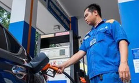 Trước ngày xăng E10 'phủ sóng': Khách lựa chọn xăng sinh học tăng dần