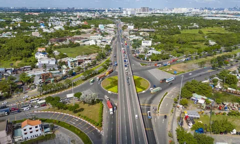 Xã vùng ven TP.HCM liền kề siêu nút giao 115.000 tỷ muốn lên phường