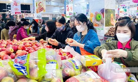 Phát triển thị trường trong nước thành “điểm tựa” cho tăng trưởng kinh tế 2 con số
