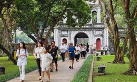 Tin cực vui: Ngay tháng sau, Hà Nội sẽ chi gần 2.000 tỷ đồng thực hiện một chính sách vượt trội, gần 9 triệu người dân trực tiếp hưởng lợi