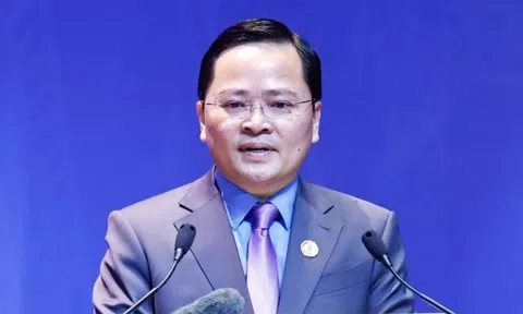 Sớm hình thành chủ trương 'lương đủ sống' thay thế lương tối thiểu