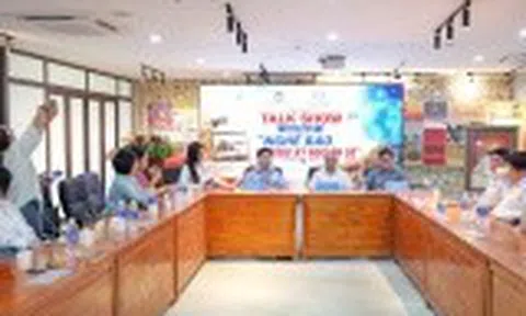 Truyền lửa nghề báo cho thế hệ trẻ