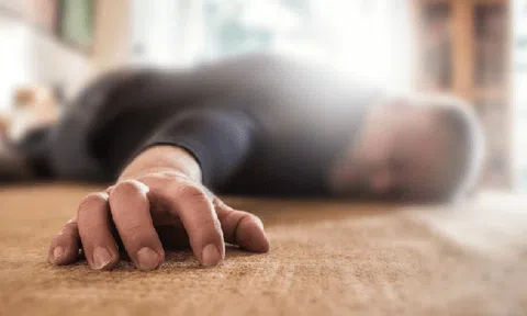 Người đàn ông 61 tuổi tử vong dù ăn kiêng suốt 8 năm, biết lý do bác sĩ chỉ "lắc đầu"