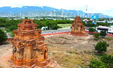 Bộ Xây dựng phản hồi đề nghị chỉnh tuyến đường sắt tốc độ cao né tháp Hòa Lai