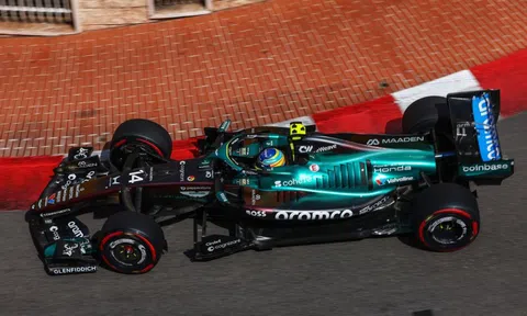 Fernando Alonso 'tức điên' với xe F1 hybrid