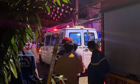 Đi học về, nam sinh bàng hoàng phát hiện cha tử vong trên tầng hai