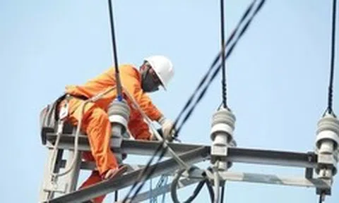 Tiêu thụ điện lập kỷ lục, mỗi năm miền Bắc cần thêm một ‘thủy điện Hòa Bình’?