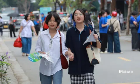Đề Văn tốt nghiệp THPT: Người than “đuối sức” vì đọc hiểu, người kỳ vọng đạt 9 điểm