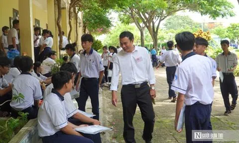 Thí sinh tại Đặc khu Phú Quý phấn khởi sau môn Toán tự tin đạt điểm cao