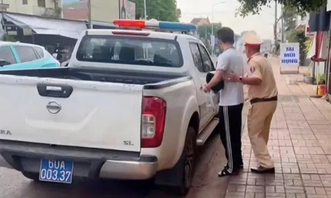 5km nghẹt thở đưa thí sinh kịp giờ thi tốt nghiệp của CSGT