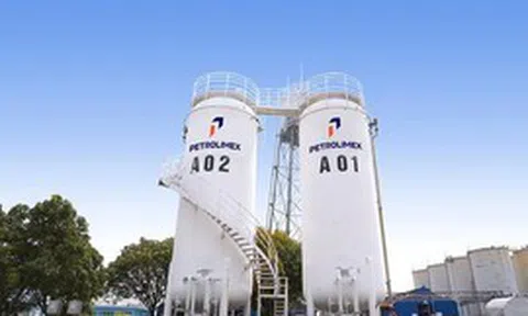 Xăng E10: Ai đang nắm 'át chủ bài' tại Việt Nam?