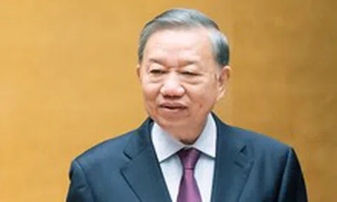 Tổng Bí thư, Chủ tịch nước ký nghị quyết mới về phát triển kinh tế có vốn đầu tư nước ngoài