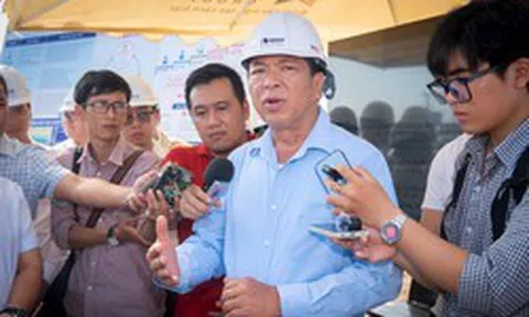 Đừng “đứng núi này trông núi nọ”: Đổi việc liên tục, người lao động được gì và mất gì?