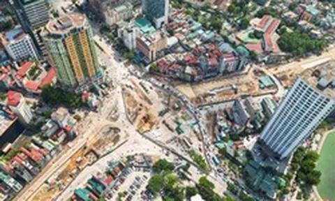 Đại công trường nhà ga metro số 5 tại nút giao Nguyễn Chí Thanh - La Thành