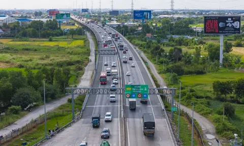 Thúc bàn giao mặt bằng mở rộng cao tốc TP.HCM - Trung Lương - Mỹ Thuận