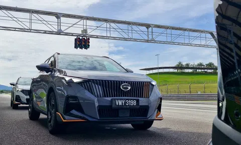 Thử xe gầm cao ở trường đua F1, GAC kỳ vọng gì ở GS3 Emzoom?